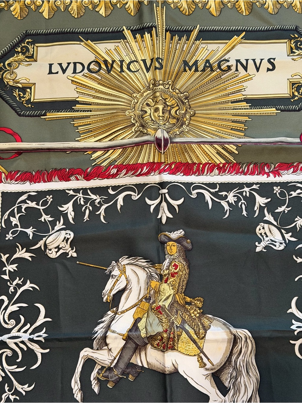 Hermes Ludovicus Magnus Scarf - Picture 7 of 10